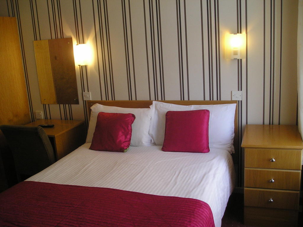 The Belvedere Blackpool Room photo